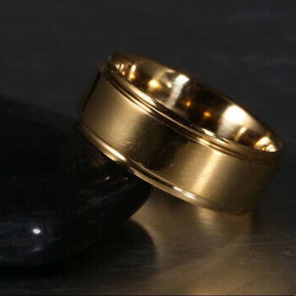 Men/Women Stainless Steel Titanium Ring Gold - Picture 6 of 6